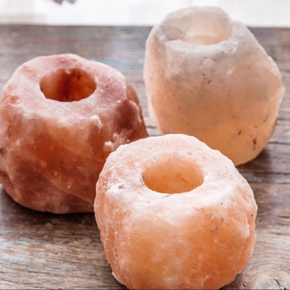 ❌SOLD❌ Himalayan Rock Salt Candle Holder - Picture 3 of 3